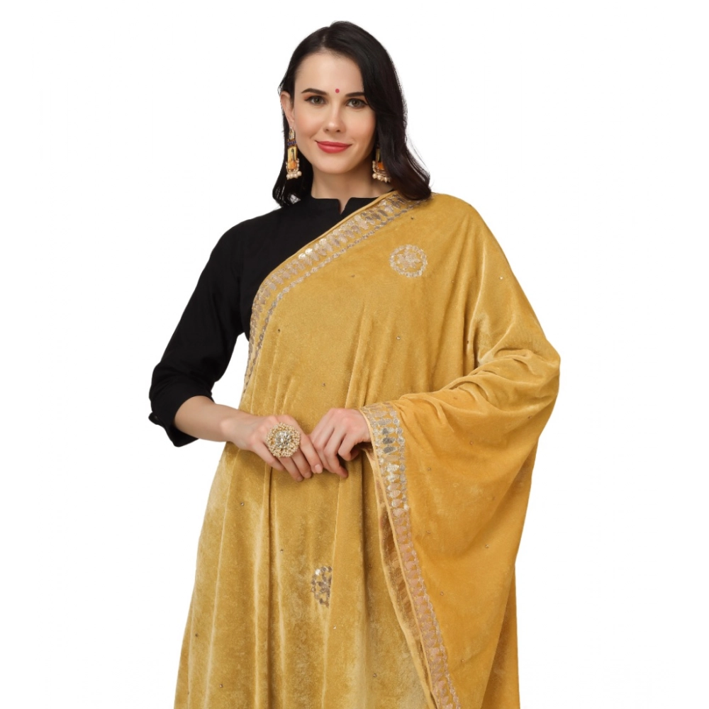 Women's Velvet Gotta Patti Dupatta (Yellow, Length: 2.25 to 2.50 Mtr) - Image 4