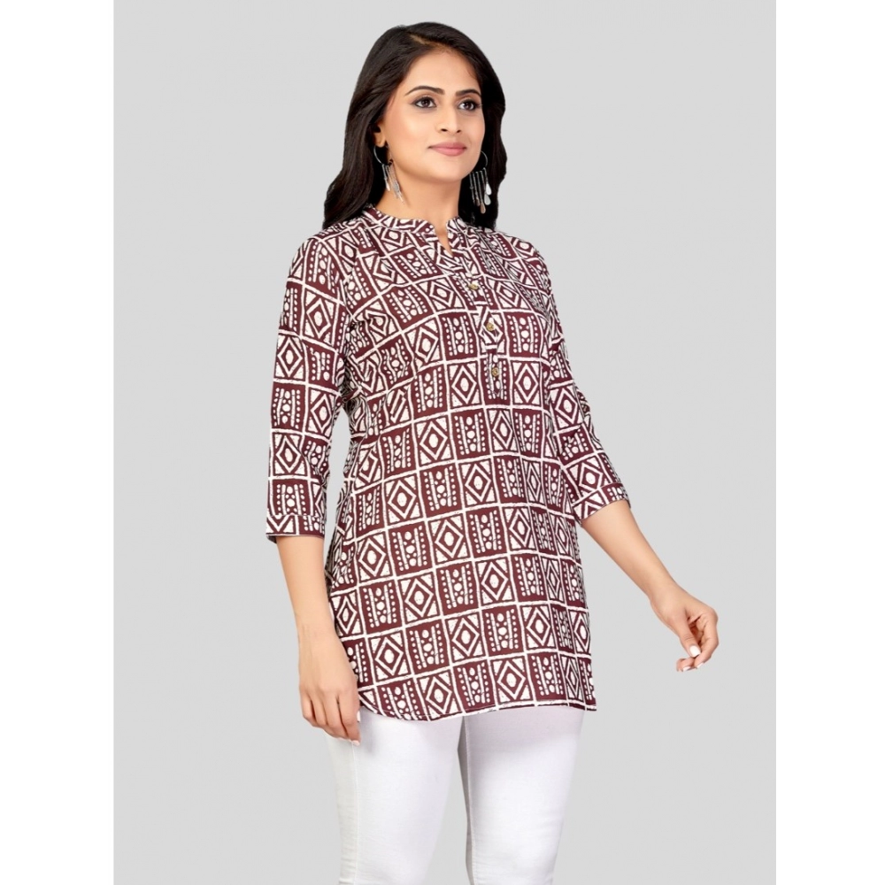 Women's Poly Crepe Mandarin Collar 3/4 Sleeves Short Top (Maroon) - Image 5