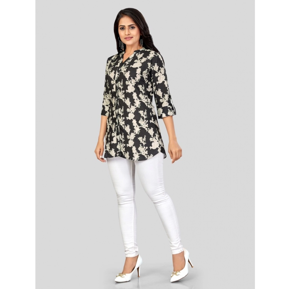 Women's Poly Crepe Mandarin Collar 3/4 Sleeves Short Top (Black) - Image 2
