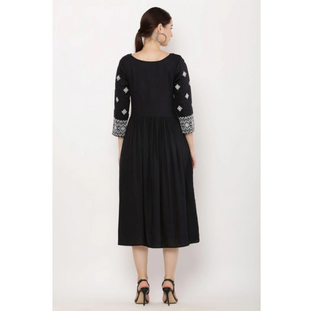 Women's Casual Rayon 3-4th Sleeves Kurti (Black) - Image 3