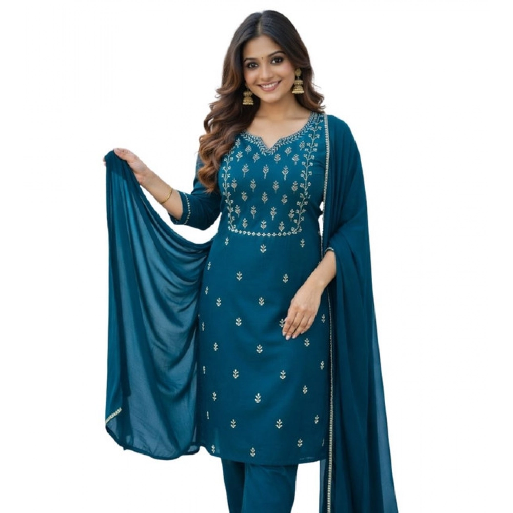 Women's Georgette Ethnic Motif Round 3/4th Sleeve Kurti With Pant Dupatta Set (Teal) - Image 3